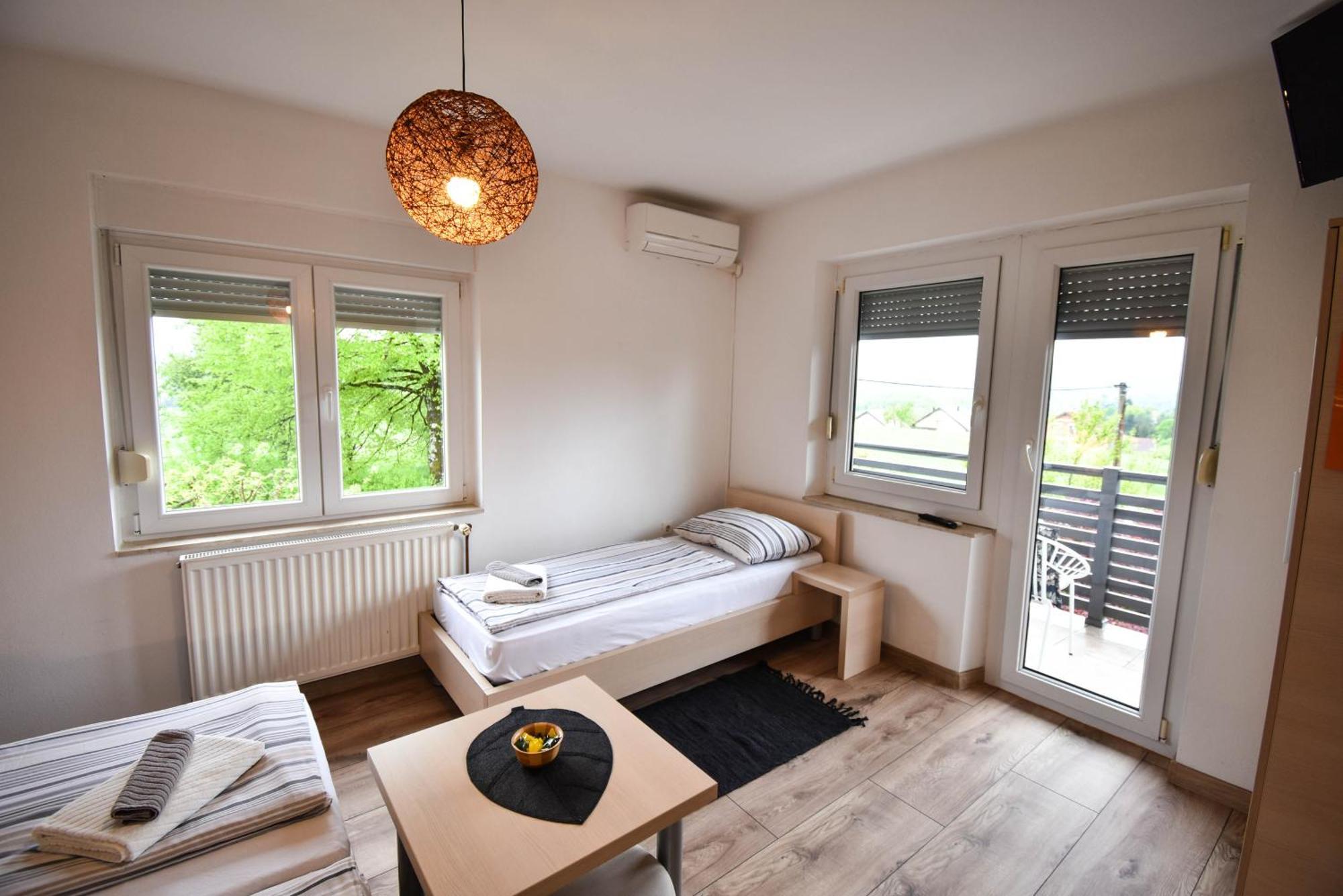 Guesthouse Obitelj Paulic Slunj Extérieur photo