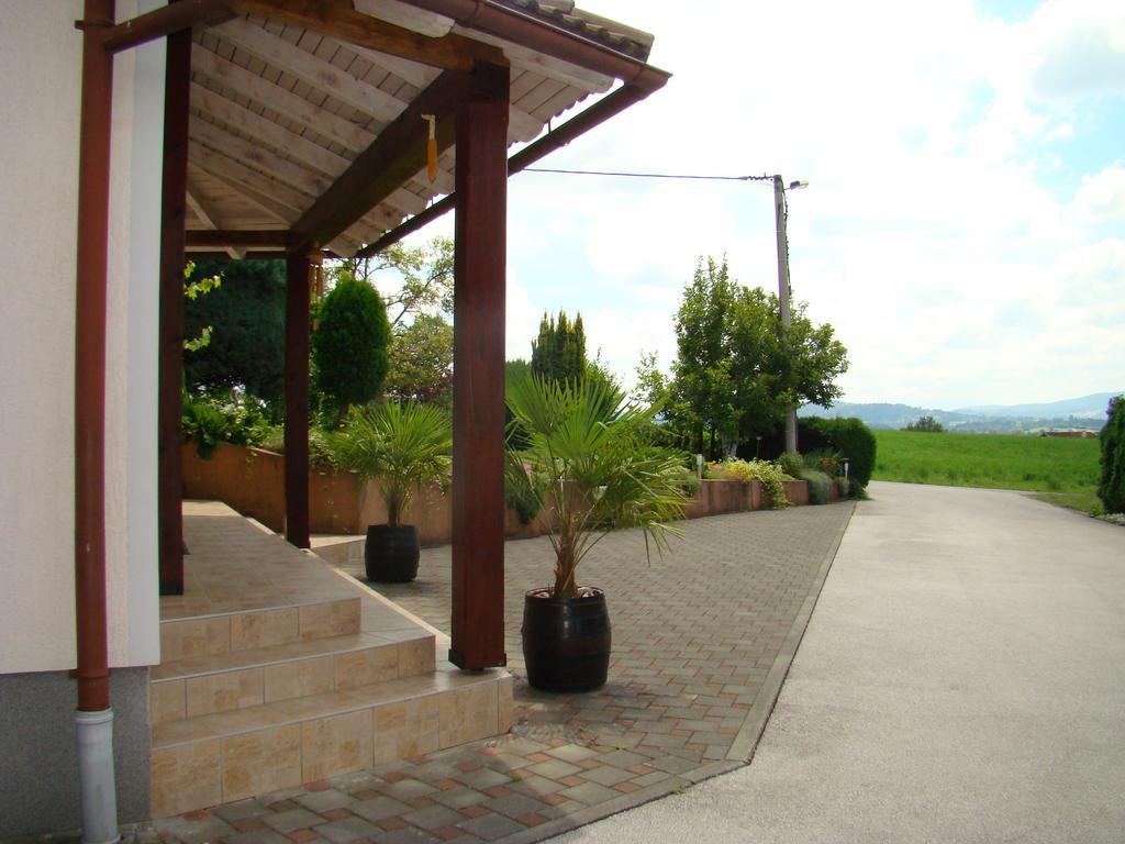 Guesthouse Obitelj Paulic Slunj Extérieur photo